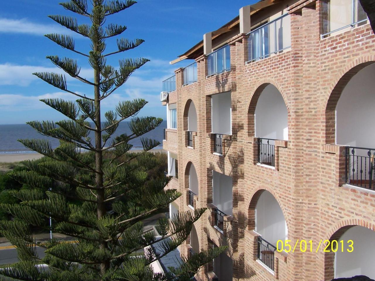 Costanera Mar Hotel & Suites San Clemente del Tuyú Buitenkant foto